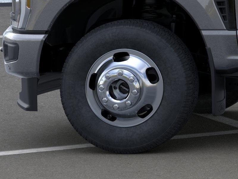 new 2025 Ford F-350 car, priced at $101,630