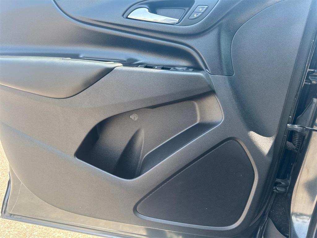 used 2020 Chevrolet Equinox car, priced at $16,500