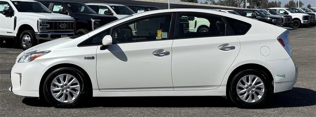 used 2015 Toyota Prius Plug-in car, priced at $13,100