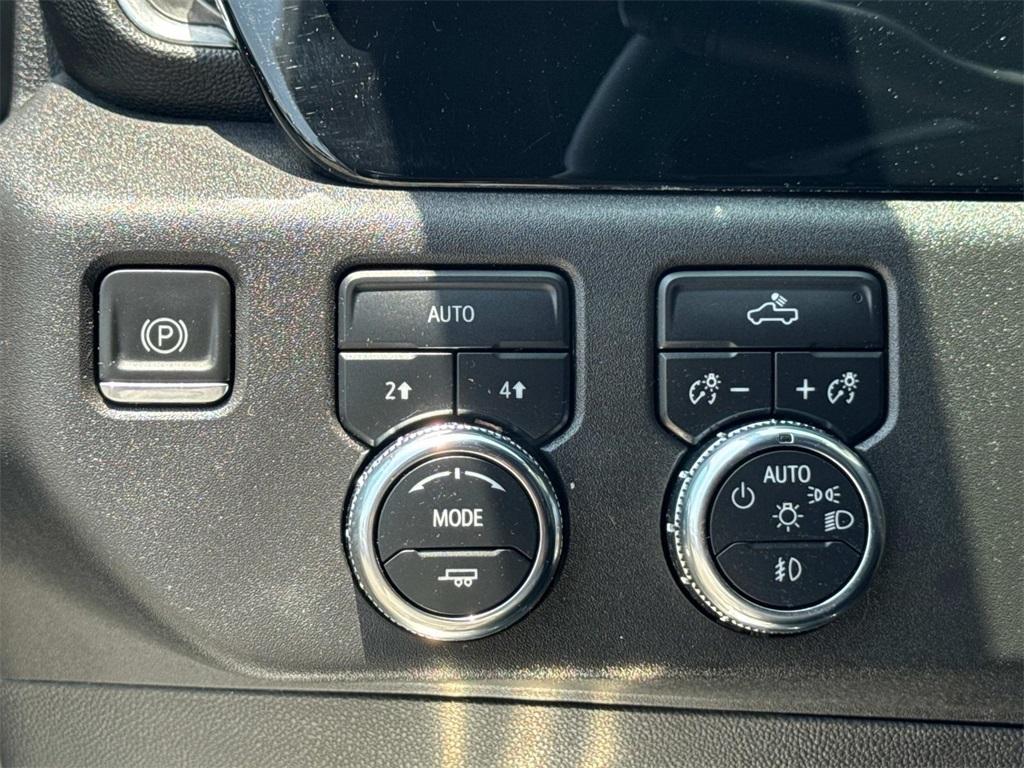 used 2023 GMC Sierra 1500 car, priced at $43,400