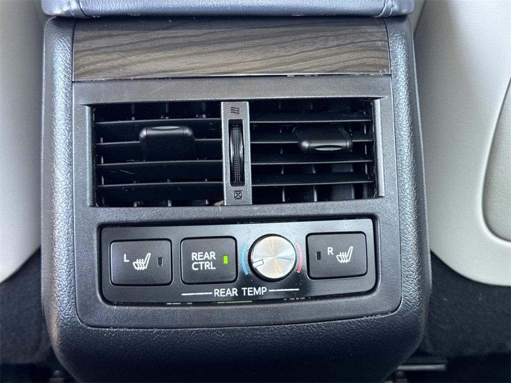 used 2015 Toyota Avalon Hybrid car, priced at $14,500