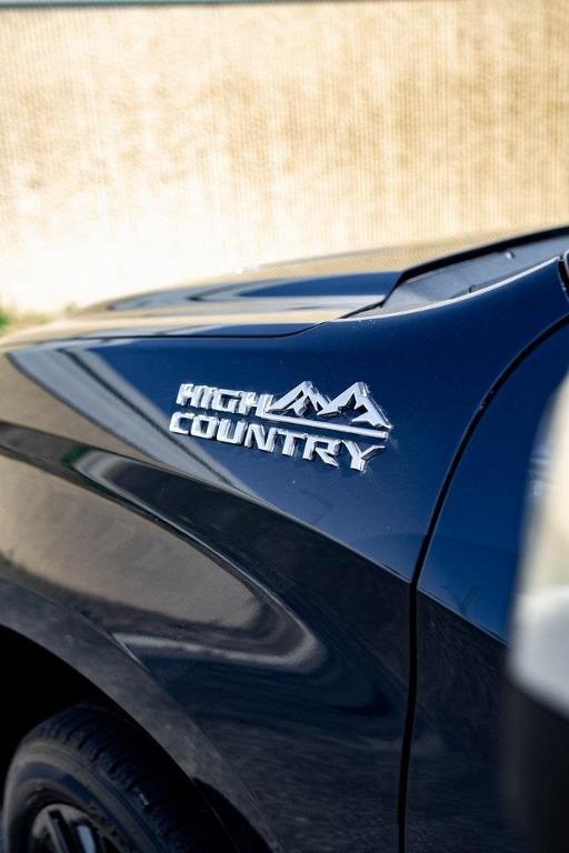 used 2022 Chevrolet Silverado 1500 car, priced at $52,300
