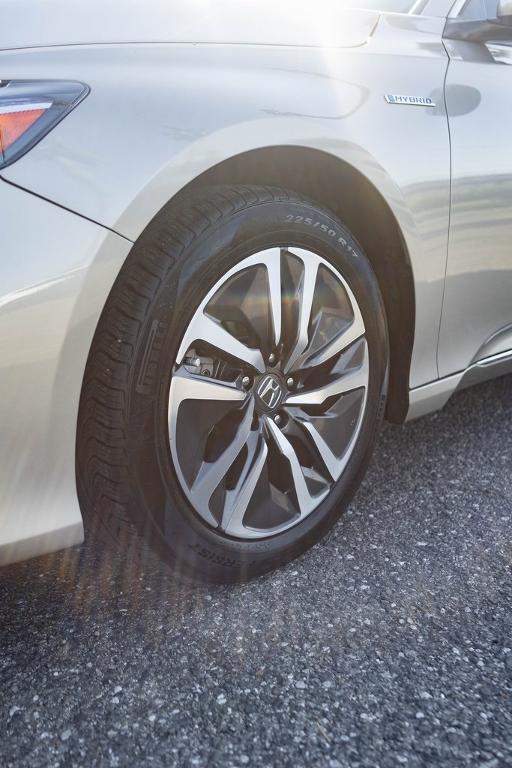 used 2020 Honda Accord Hybrid car, priced at $26,400