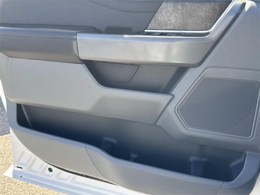 used 2021 Ford F-150 car, priced at $35,800