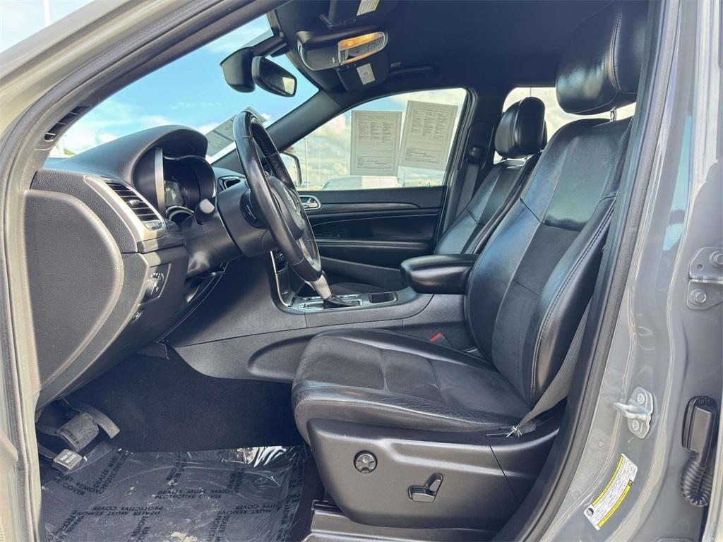 used 2020 Jeep Grand Cherokee car, priced at $22,900