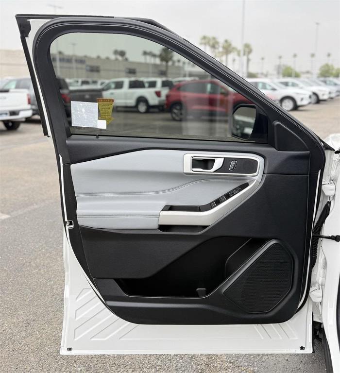 used 2022 Ford Explorer car, priced at $29,300