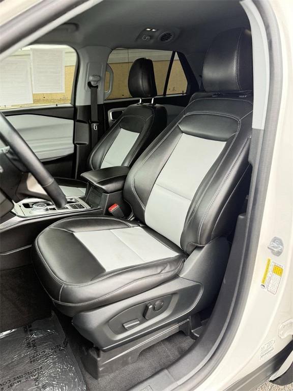 used 2022 Ford Explorer car, priced at $29,300