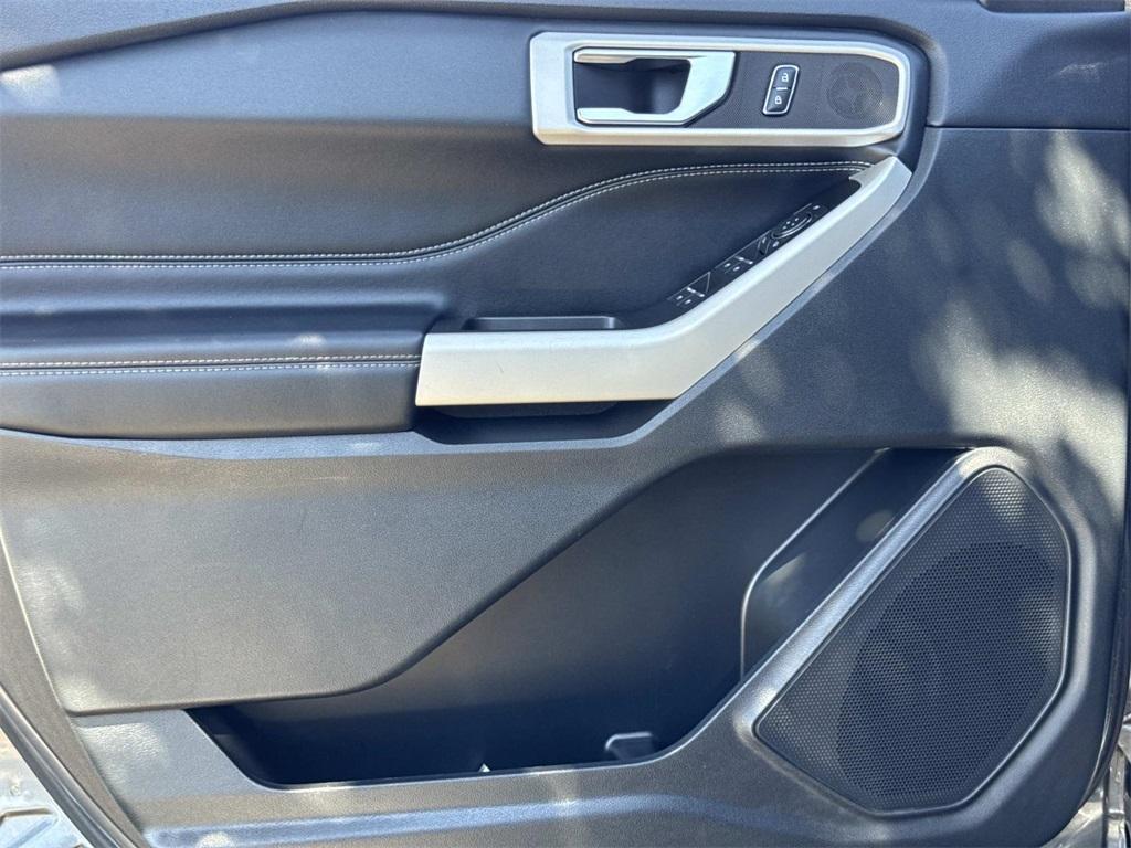 used 2022 Ford Explorer car, priced at $26,800