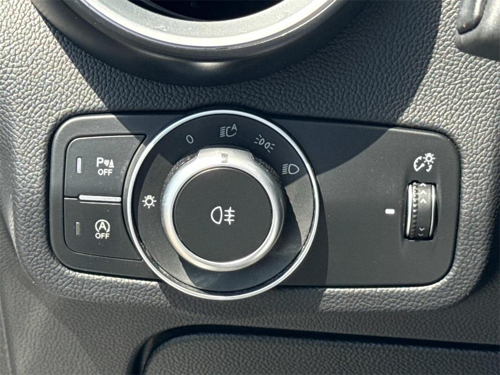 used 2022 Alfa Romeo Stelvio car, priced at $21,900