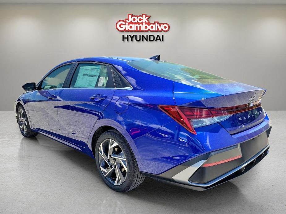 new 2024 Hyundai Elantra car, priced at $24,985