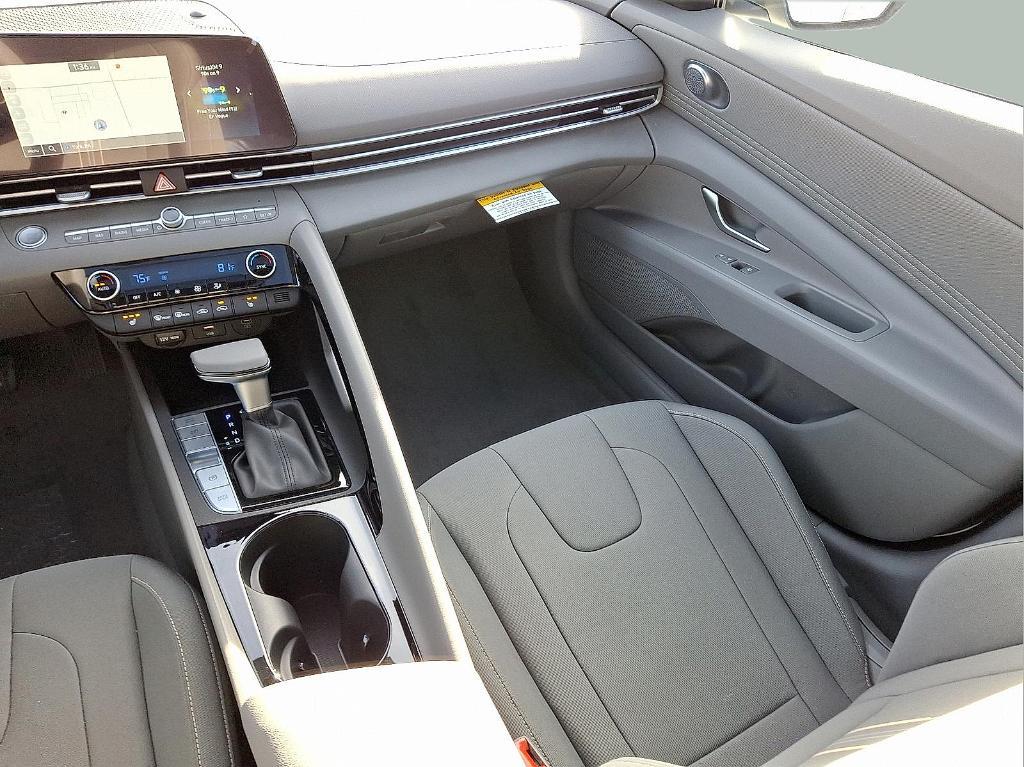 new 2025 Hyundai Elantra car, priced at $25,706