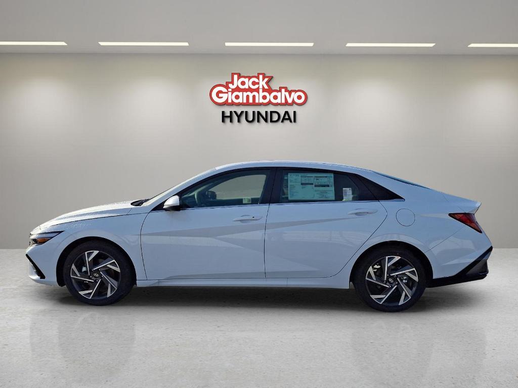 new 2025 Hyundai Elantra car, priced at $26,956