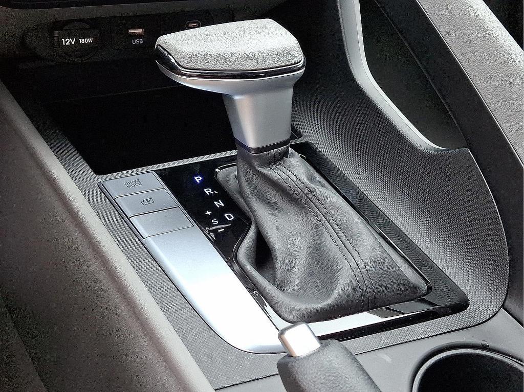 new 2025 Hyundai Elantra car, priced at $22,774