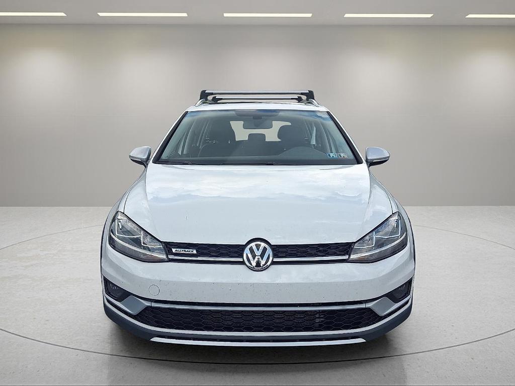 used 2018 Volkswagen Golf Alltrack car, priced at $15,990