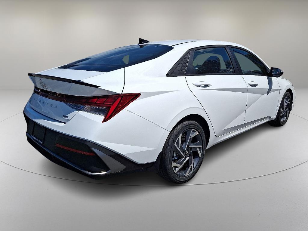 new 2025 Hyundai ELANTRA HEV car, priced at $25,280
