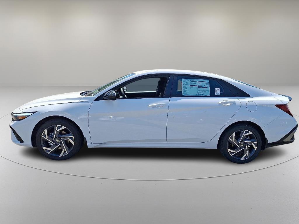 new 2025 Hyundai ELANTRA HEV car, priced at $25,280