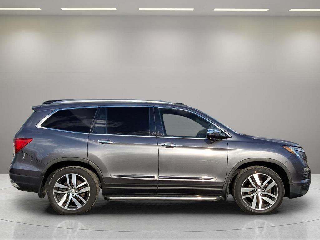 used 2016 Honda Pilot car, priced at $18,990