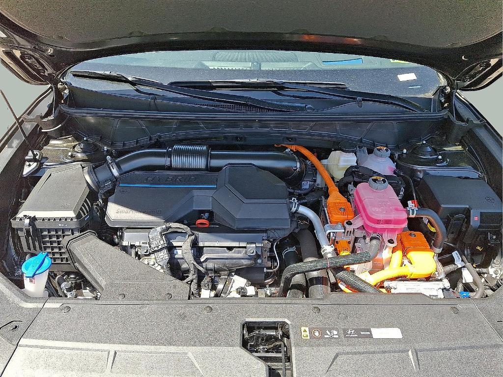 new 2025 Hyundai TUCSON Hybrid car, priced at $42,055