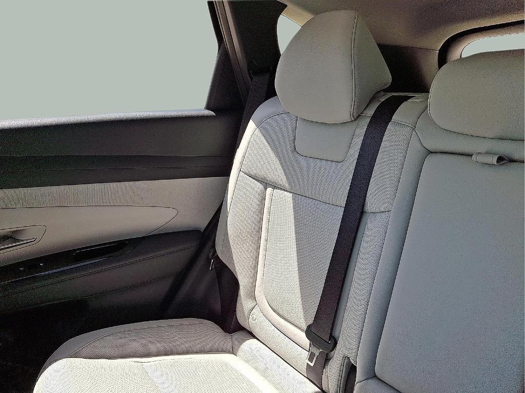 new 2025 Hyundai TUCSON Hybrid car, priced at $42,055