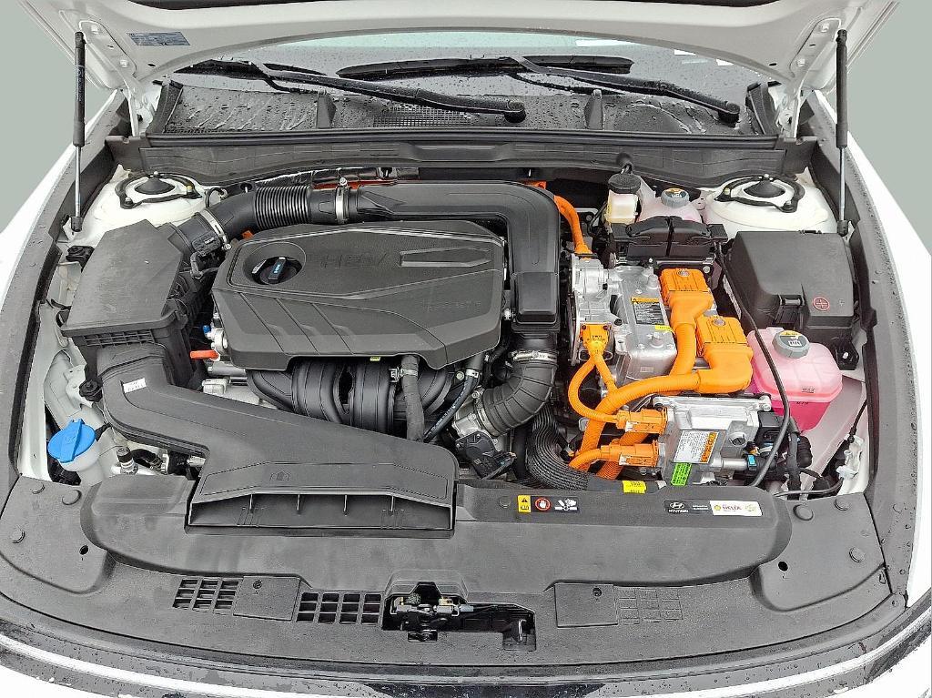 new 2025 Hyundai Sonata Hybrid car, priced at $38,367