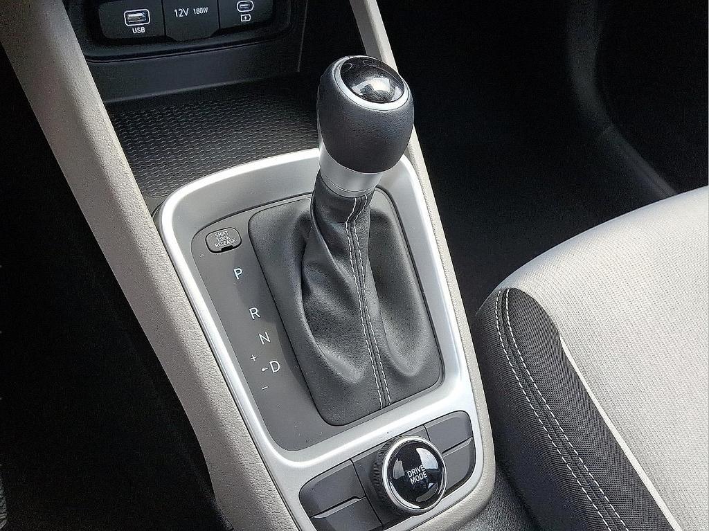 new 2025 Hyundai Venue car, priced at $22,922