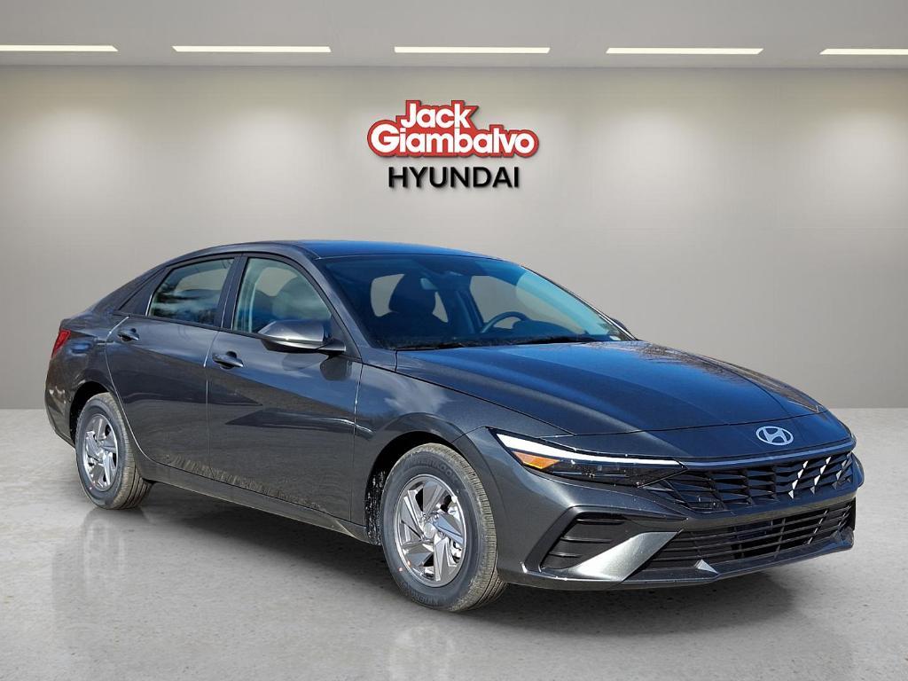 new 2025 Hyundai Elantra car, priced at $21,613