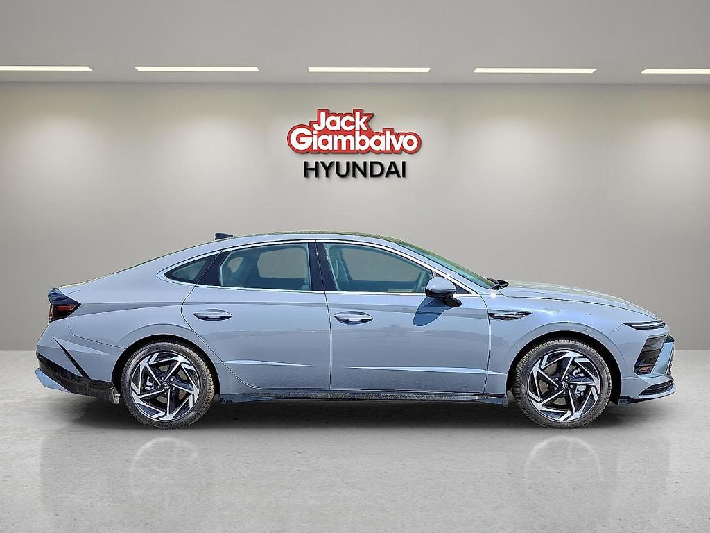 new 2025 Hyundai Sonata car, priced at $31,630
