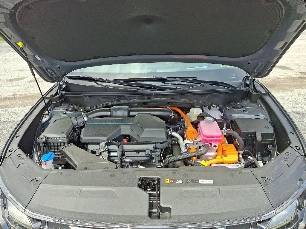 new 2025 Hyundai TUCSON Hybrid car, priced at $41,314
