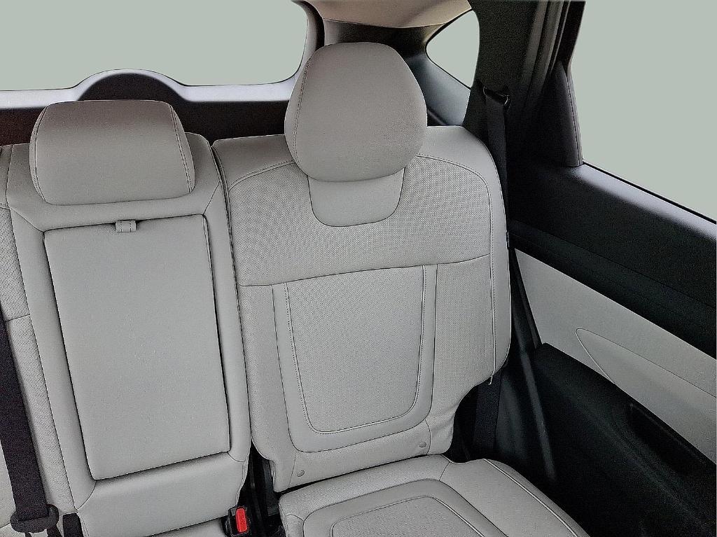 new 2025 Hyundai Tucson car, priced at $34,195