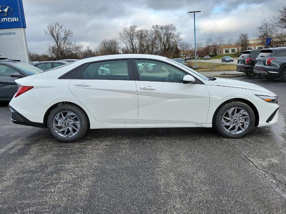 new 2024 Hyundai Elantra HEV car, priced at $26,420