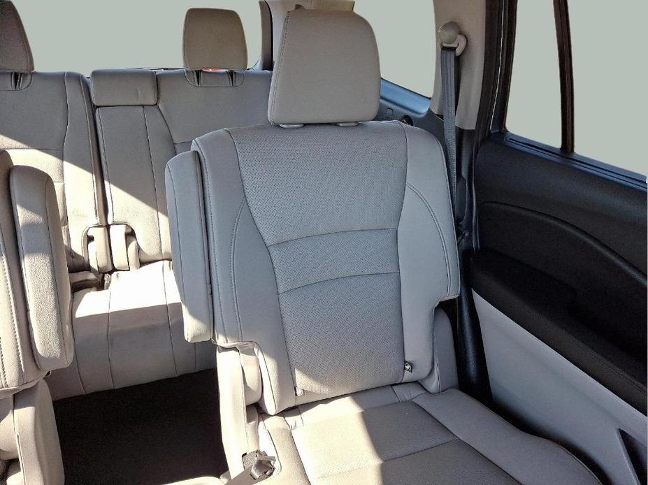 used 2021 Honda Pilot car, priced at $33,990