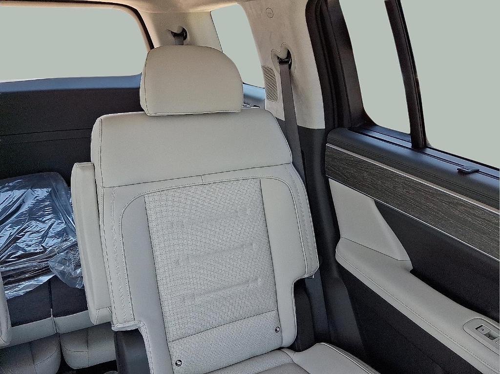 new 2025 Hyundai SANTA FE HEV car, priced at $45,964