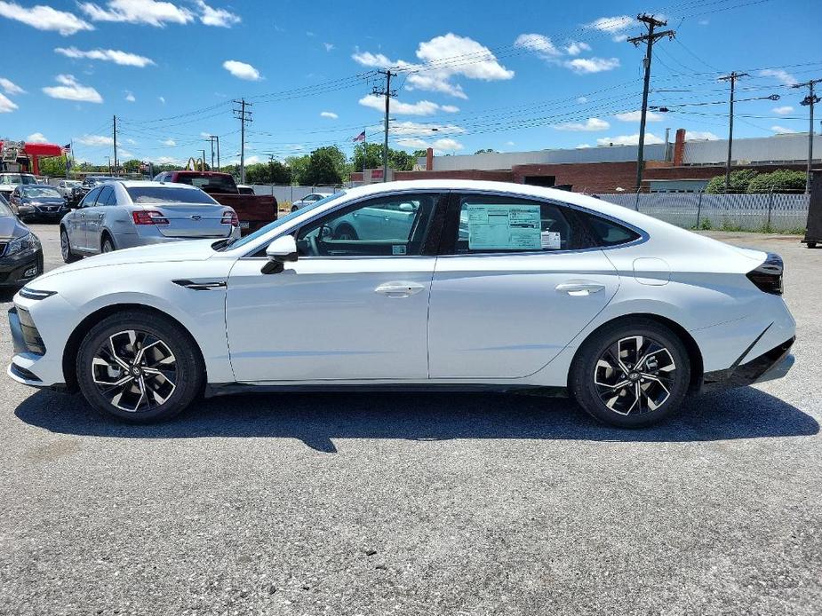 new 2024 Hyundai Sonata car, priced at $30,153