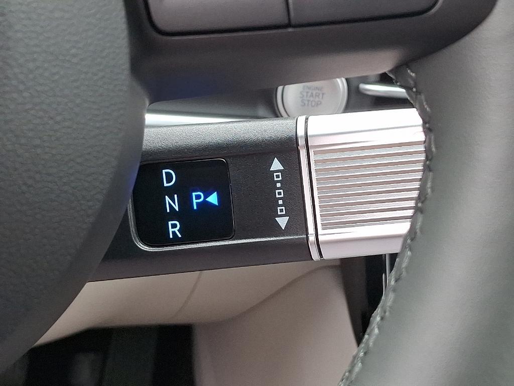 new 2025 Hyundai TUCSON Hybrid car, priced at $38,560