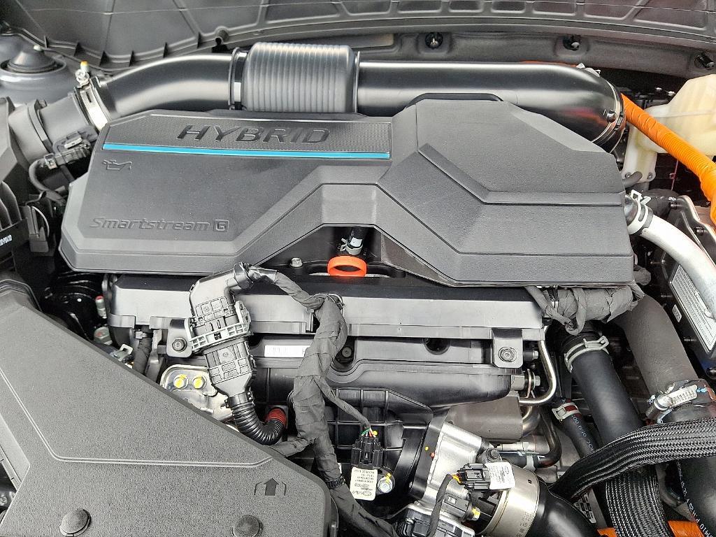 new 2025 Hyundai TUCSON Hybrid car, priced at $38,560