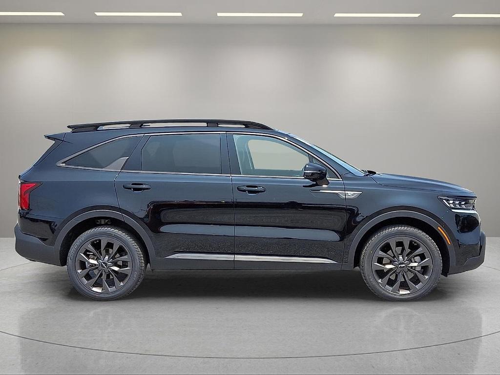 used 2022 Kia Sorento car, priced at $33,490