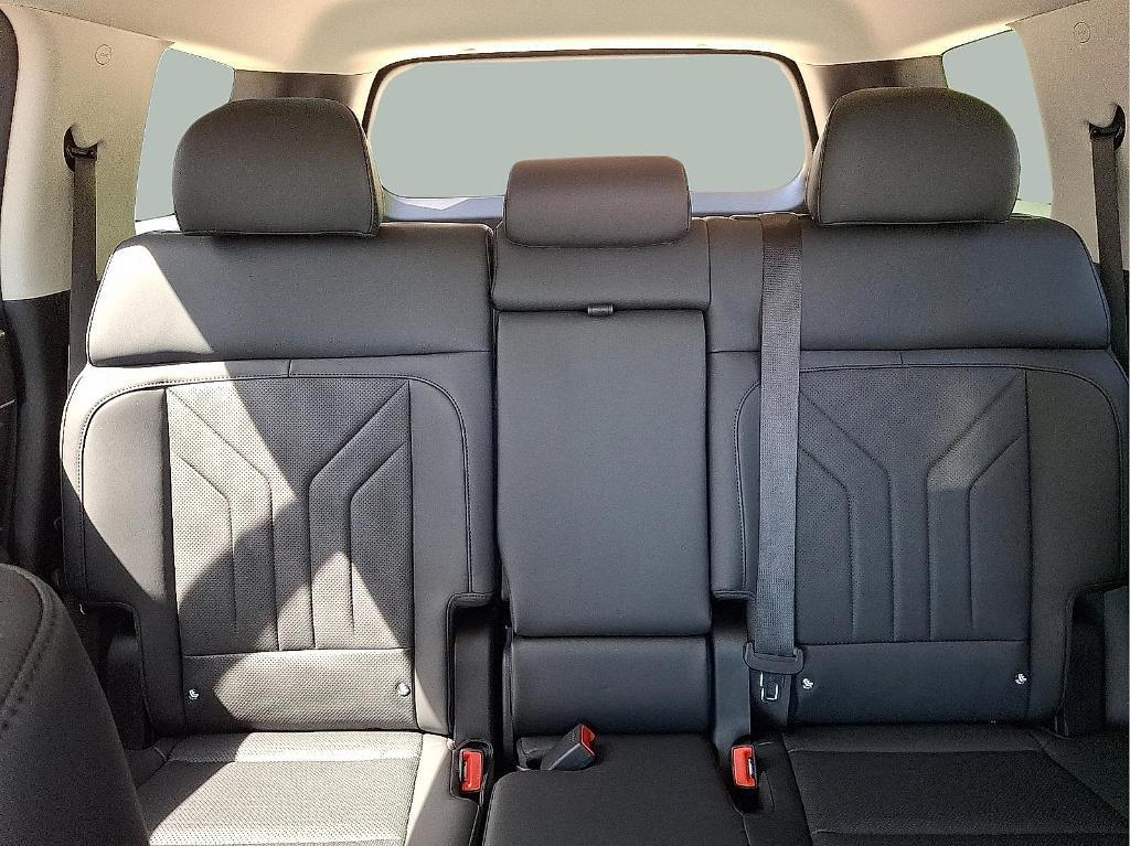 new 2025 Hyundai Santa Fe car, priced at $39,970
