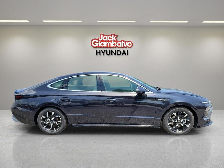 new 2024 Hyundai Sonata car, priced at $27,735