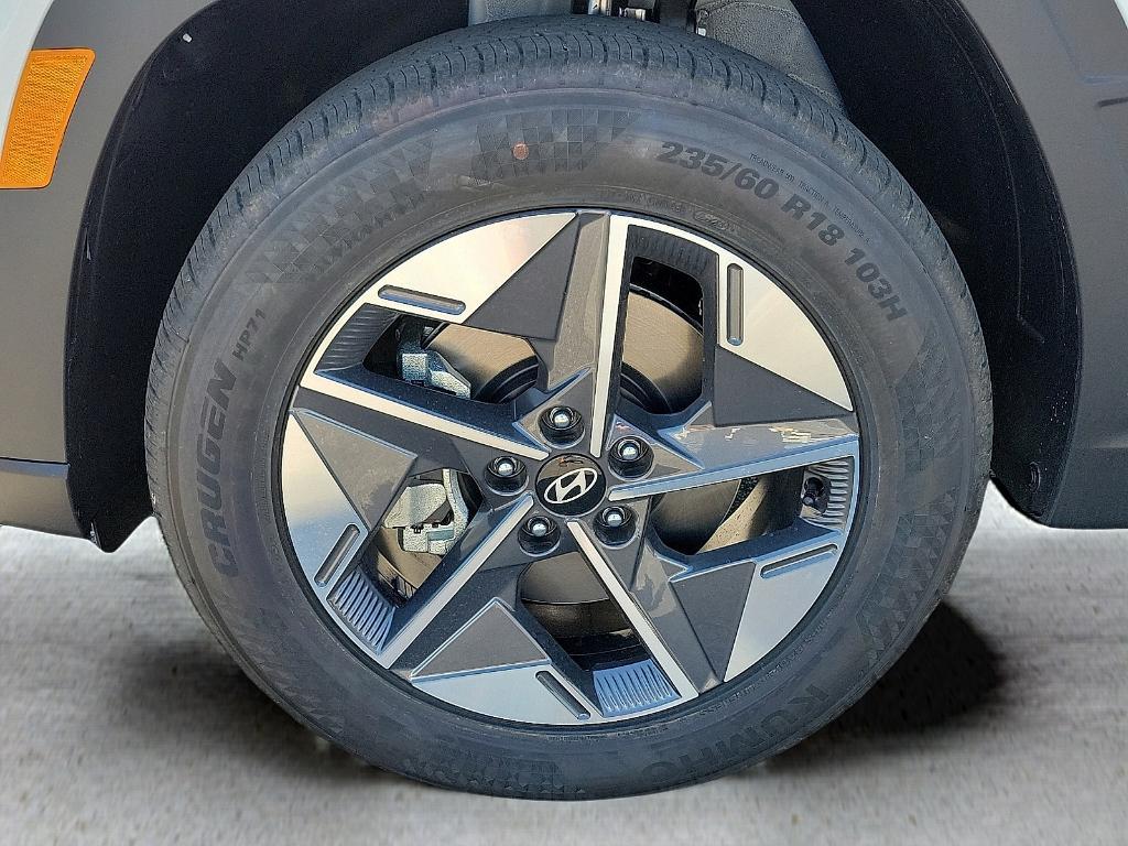 new 2025 Hyundai Tucson car, priced at $34,990