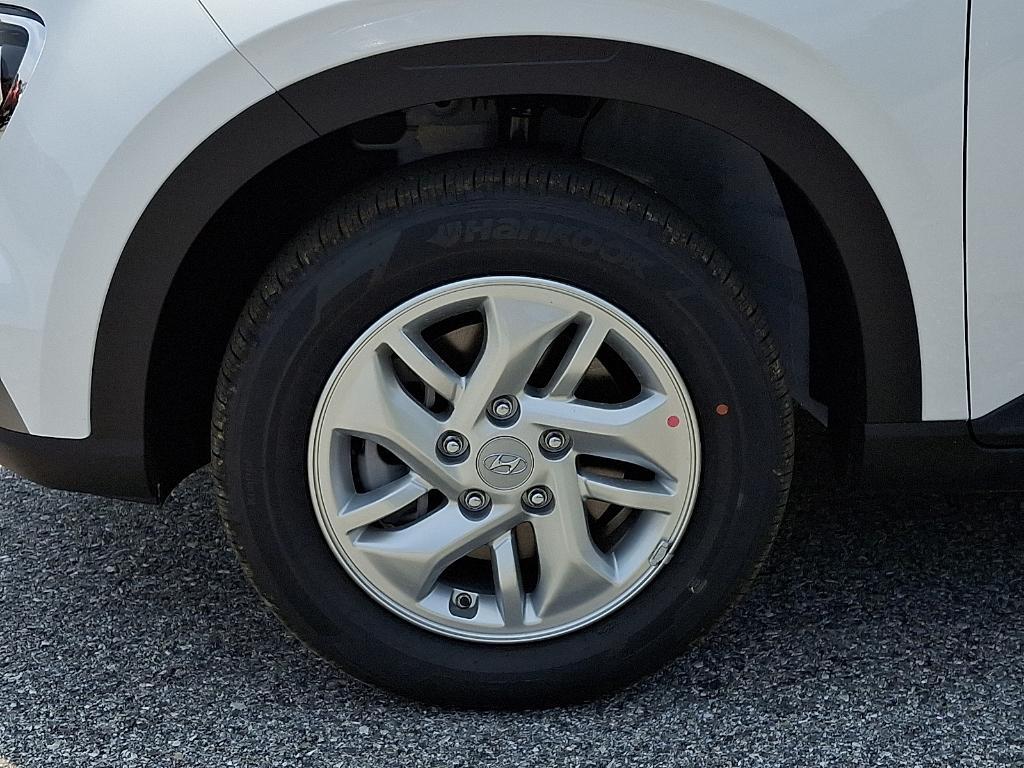 new 2025 Hyundai Venue car, priced at $21,727