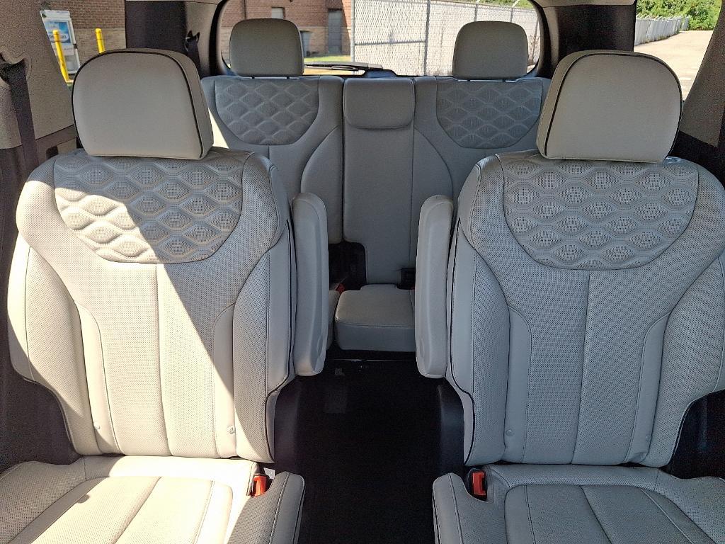 used 2022 Hyundai Palisade car, priced at $34,990