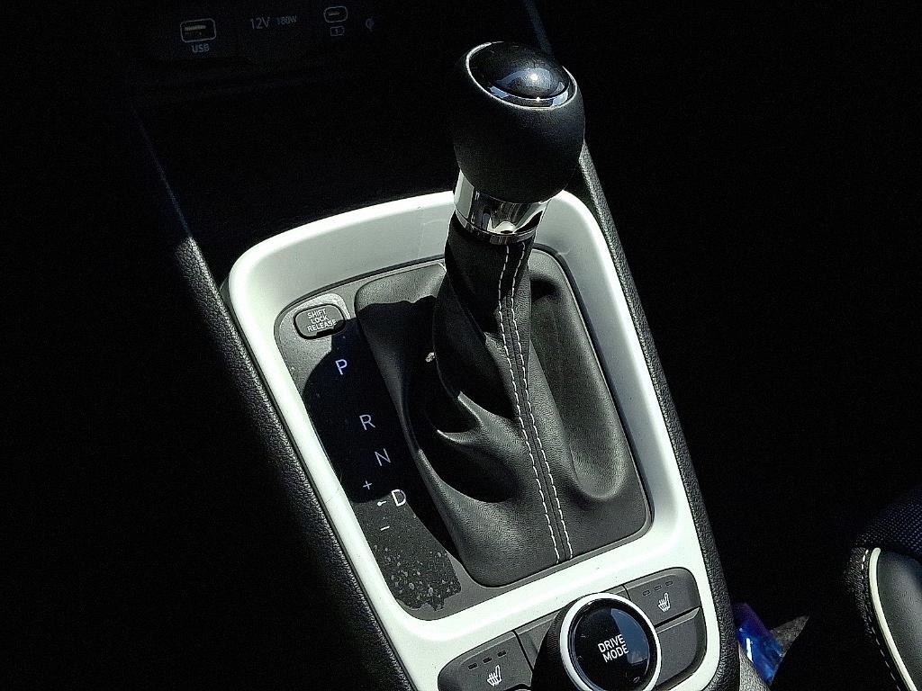 new 2025 Hyundai Venue car, priced at $24,222