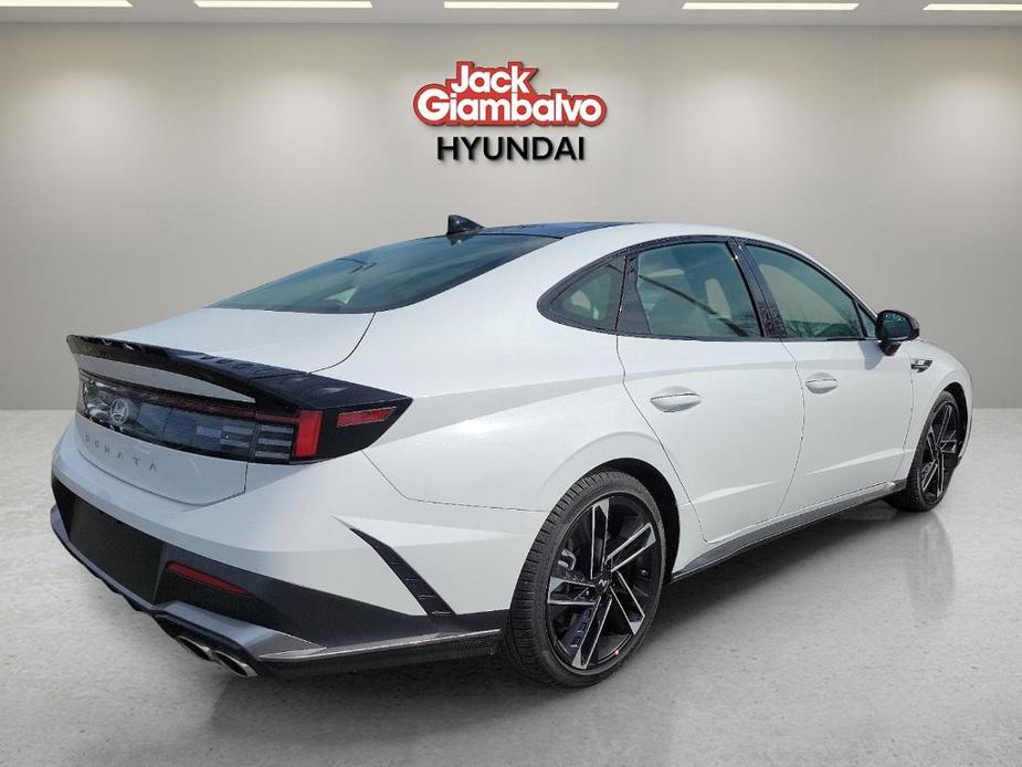 new 2024 Hyundai Sonata car, priced at $34,065