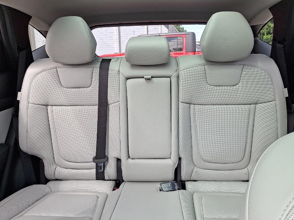new 2025 Hyundai TUCSON Hybrid car, priced at $37,980