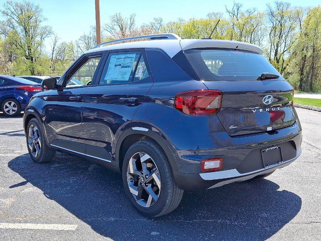 new 2025 Hyundai Venue car, priced at $24,014