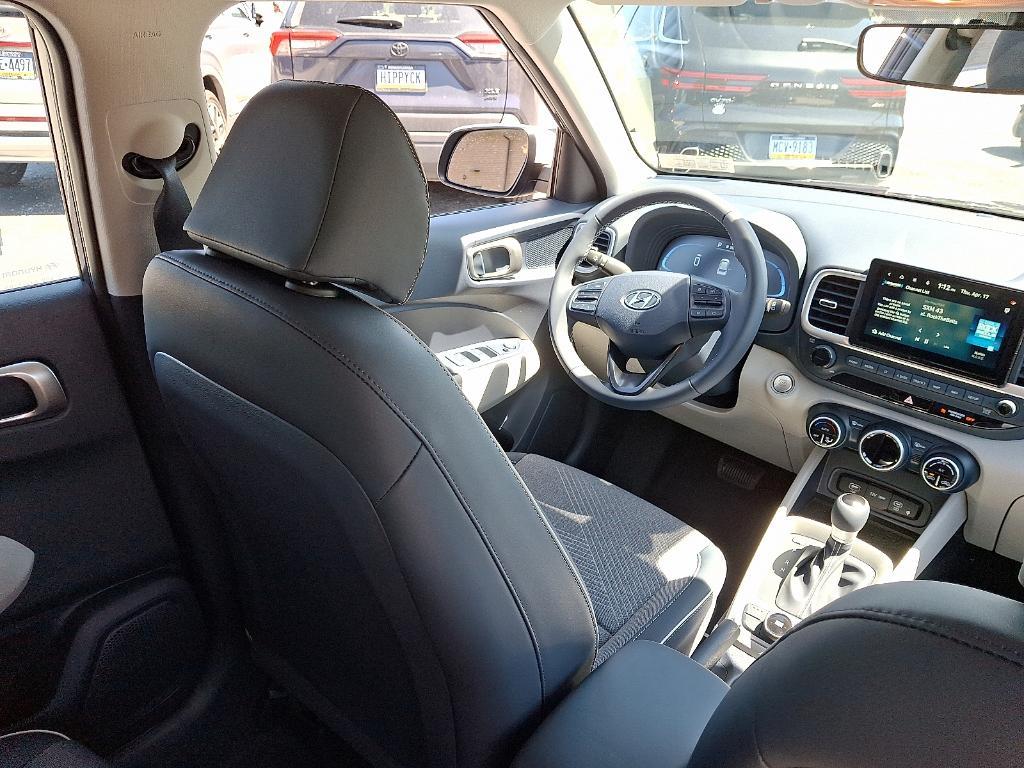 new 2025 Hyundai Venue car, priced at $24,014