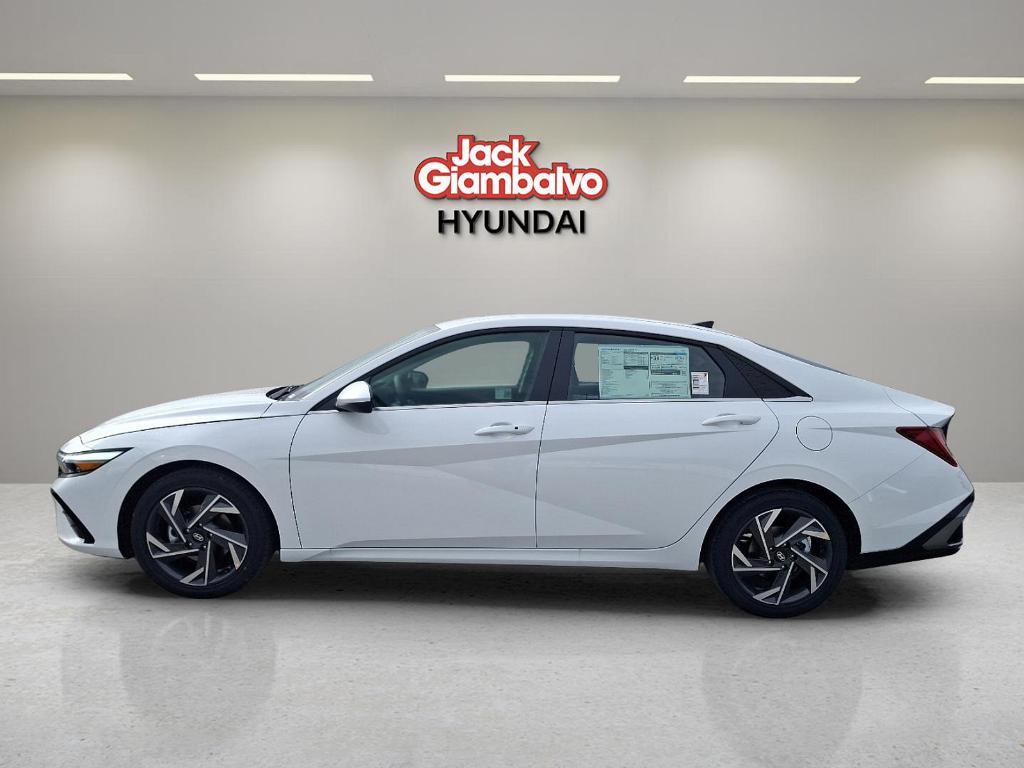 new 2025 Hyundai Elantra car, priced at $25,555