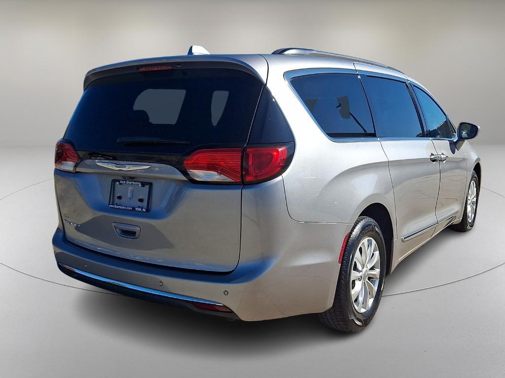 used 2017 Chrysler Pacifica car, priced at $11,590