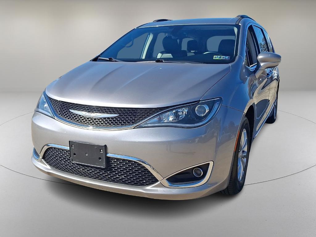 used 2017 Chrysler Pacifica car, priced at $11,590