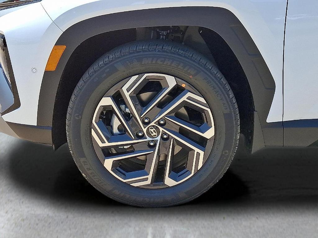 new 2025 Hyundai TUCSON Hybrid car, priced at $41,890